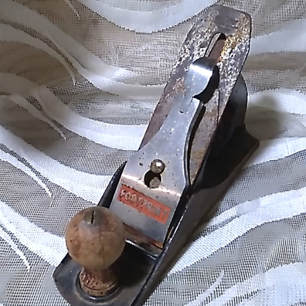 VINTAGE "FOOTPRINT" PLAINER